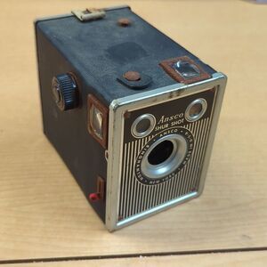 1930s Vintage Ansco Shur-Shot Jr. Box Camera